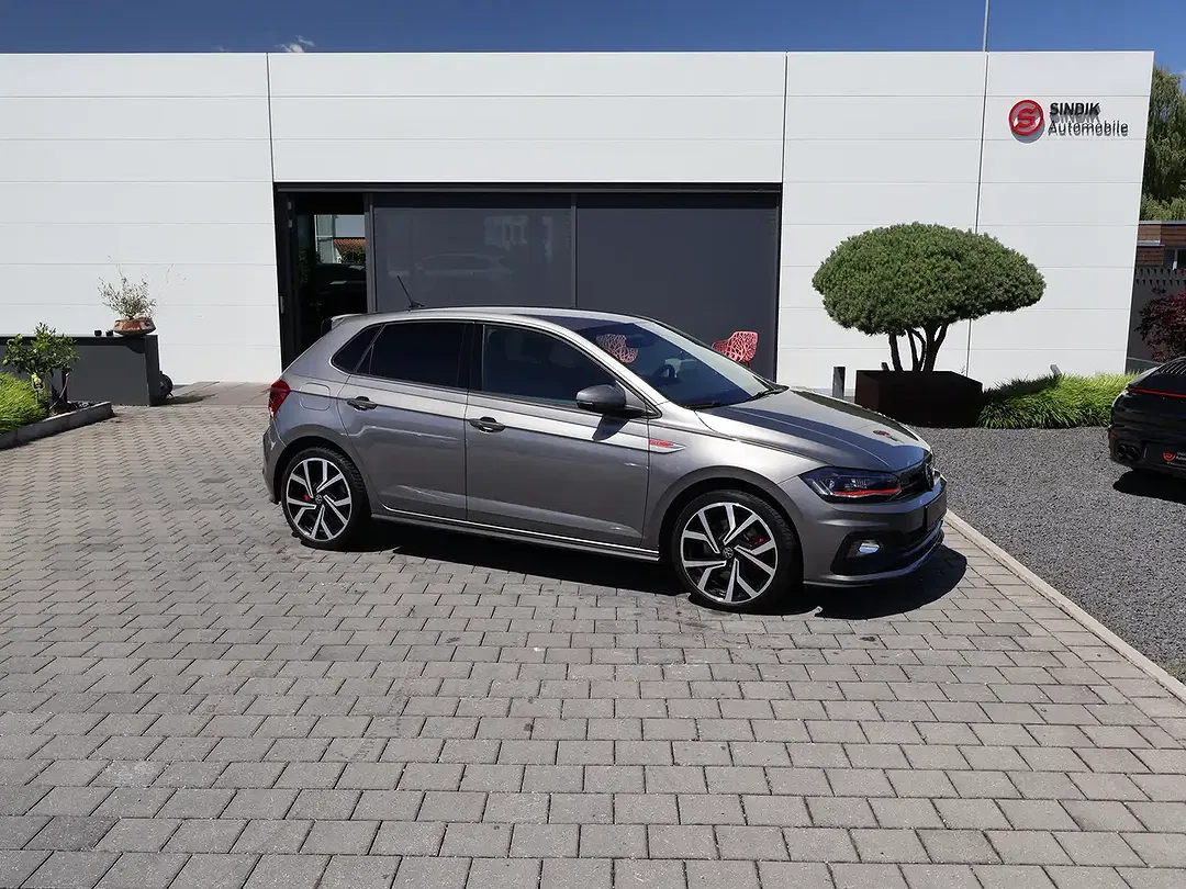 Volkswagen Polo - Thumbnail 3