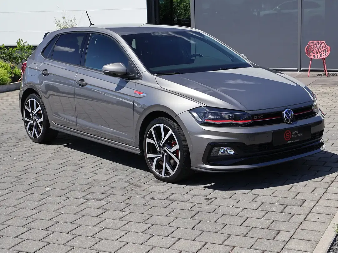 Volkswagen Polo - Thumbnail 4