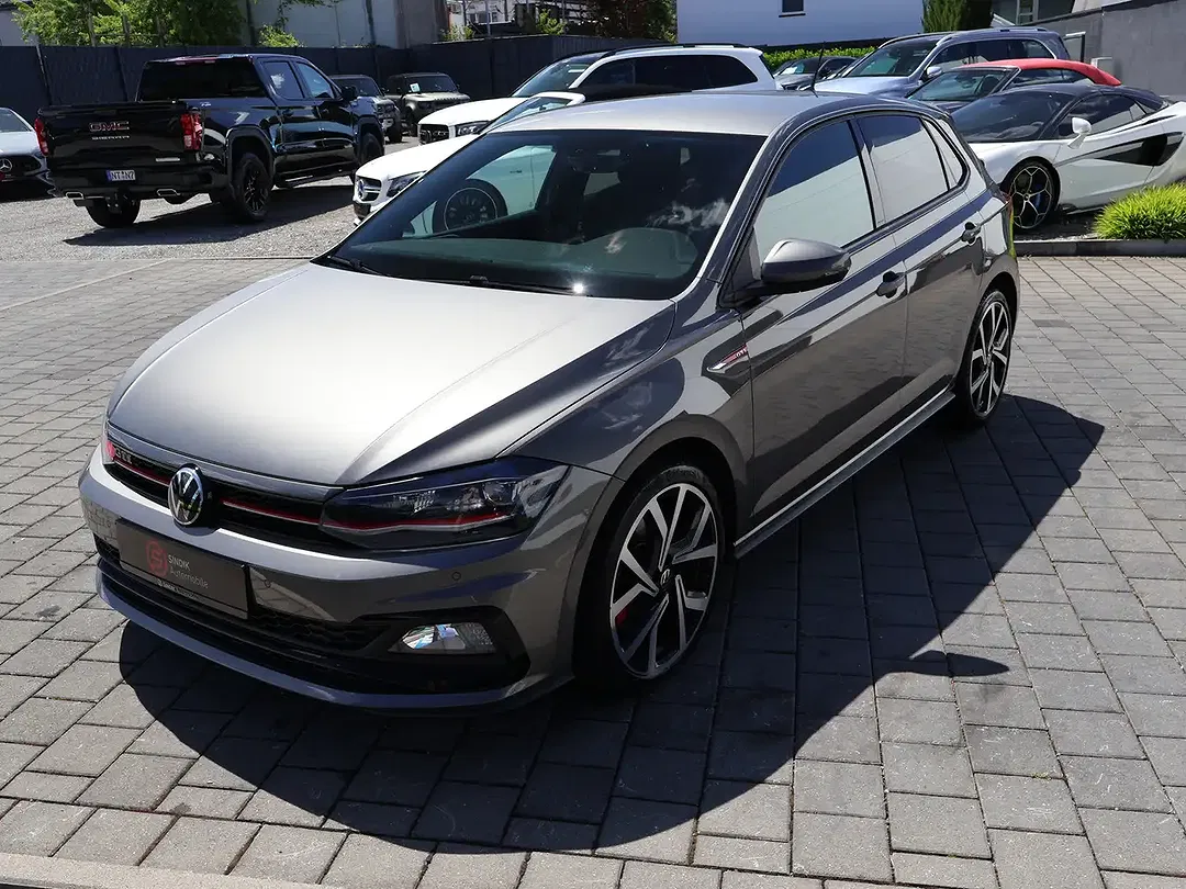 Volkswagen Polo - Thumbnail 6
