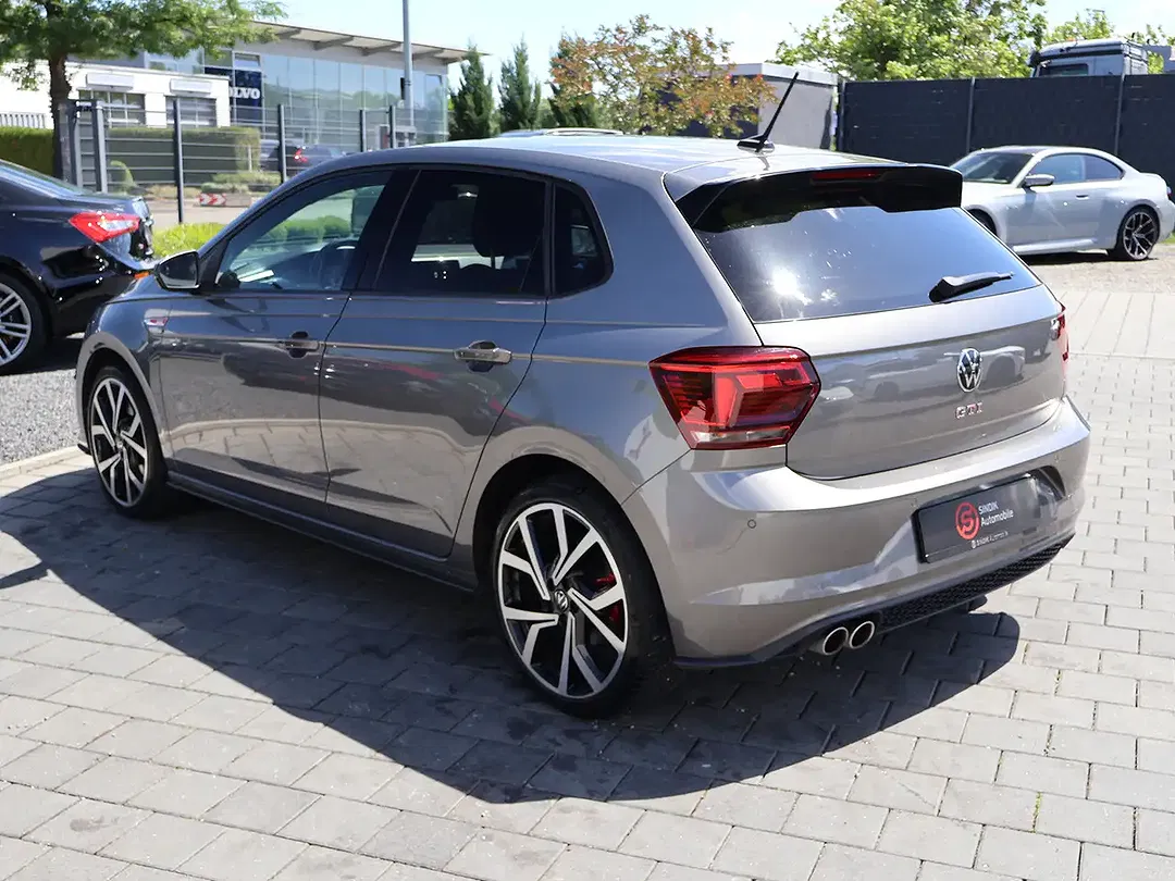 Volkswagen Polo - Thumbnail 8