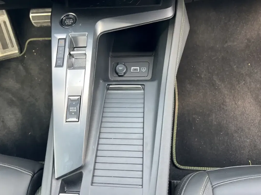 Peugeot 308 - Thumbnail 14