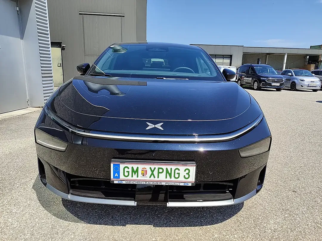 Xpeng P7 - Thumbnail 7