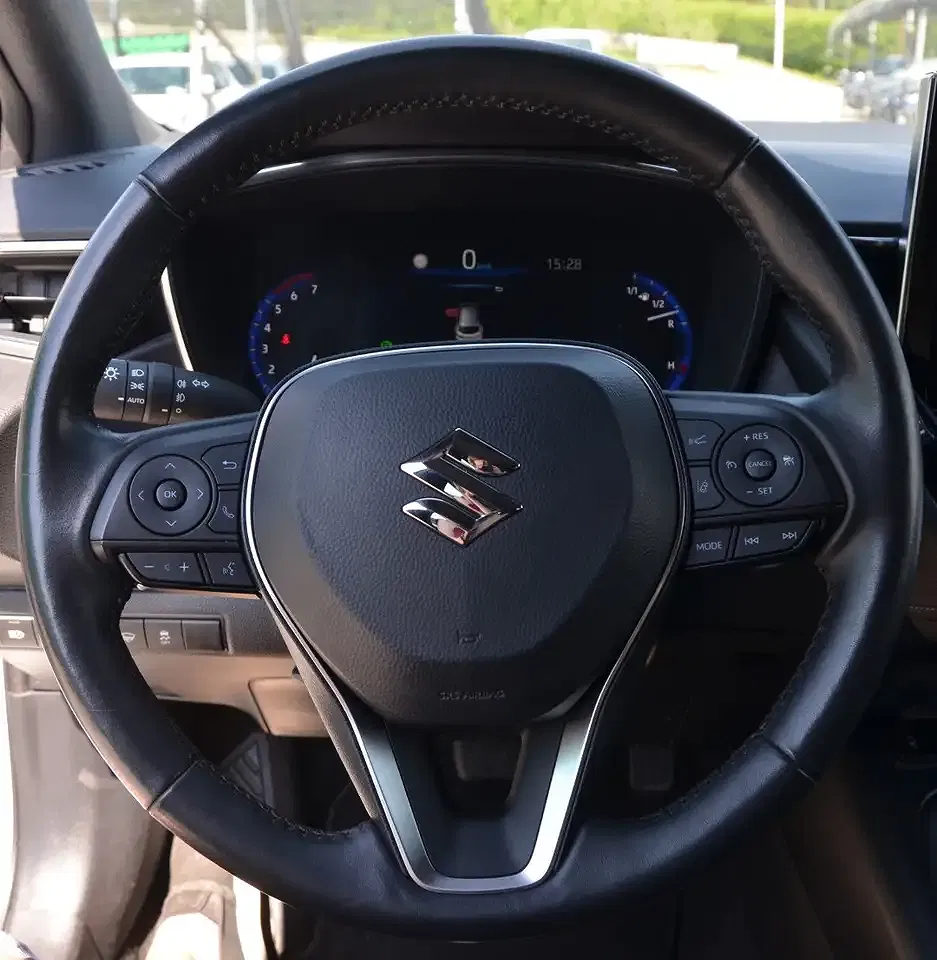 Suzuki Swace - Thumbnail 8