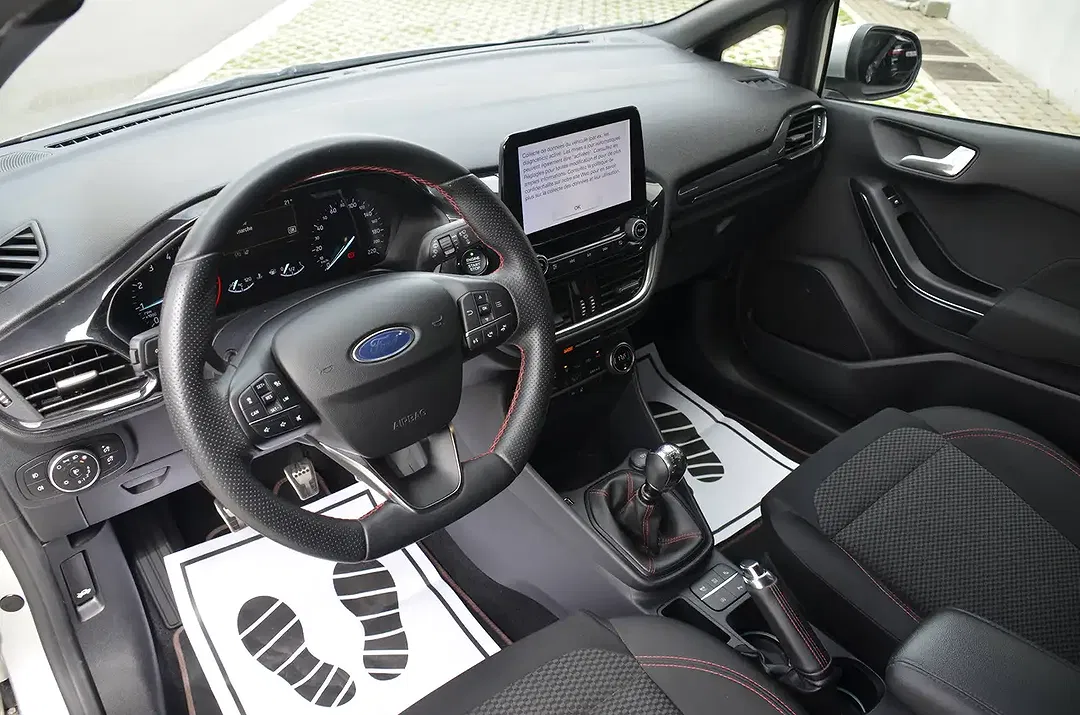 Ford Fiesta - Thumbnail 14