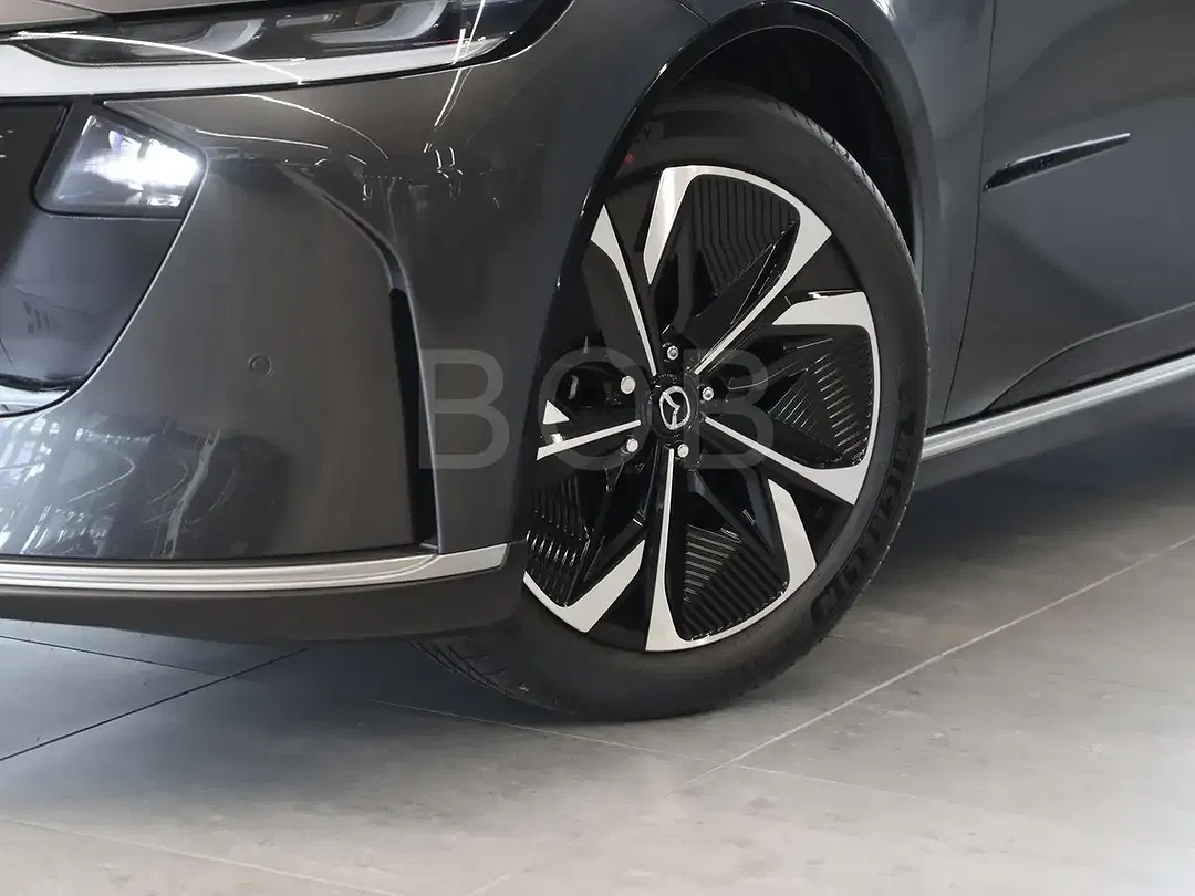 Mazda 6e - Thumbnail 11