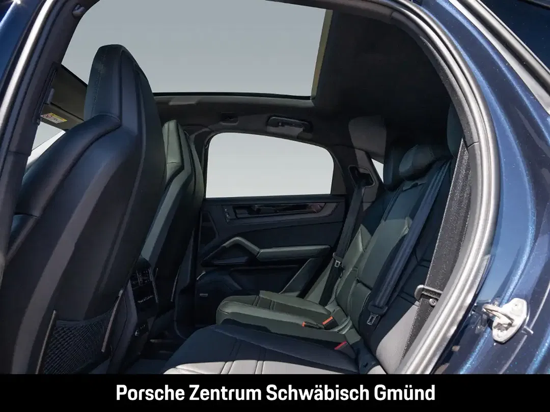 Porsche Cayenne - Thumbnail 7