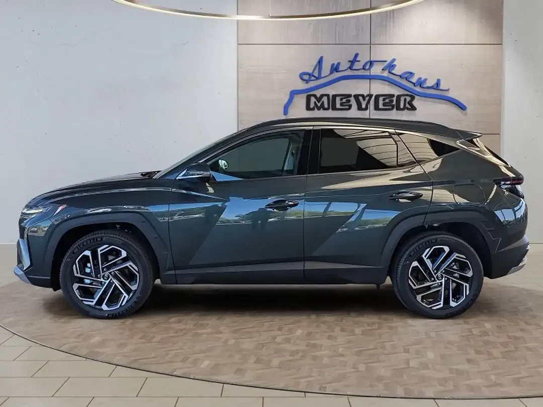 Hyundai TUCSON - Thumbnail 2
