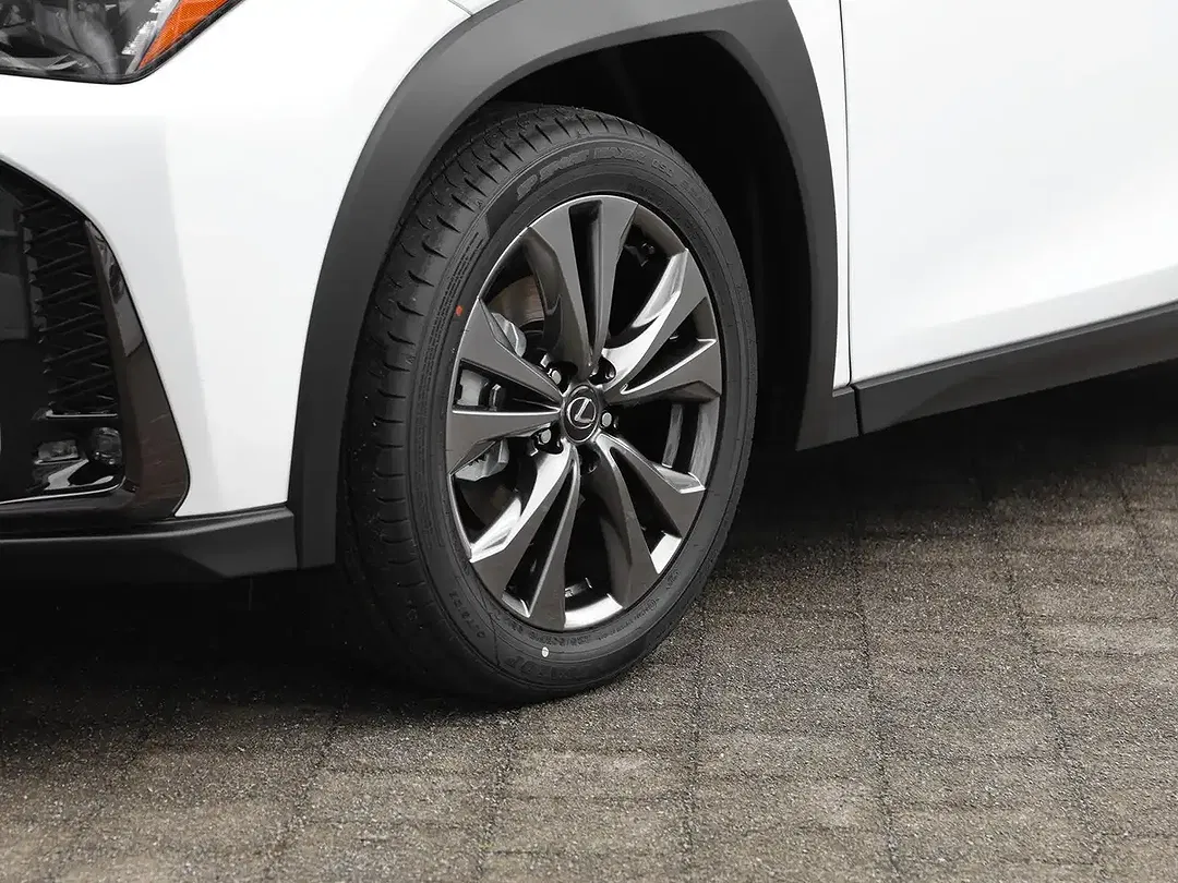 Lexus UX 250h - Thumbnail 11