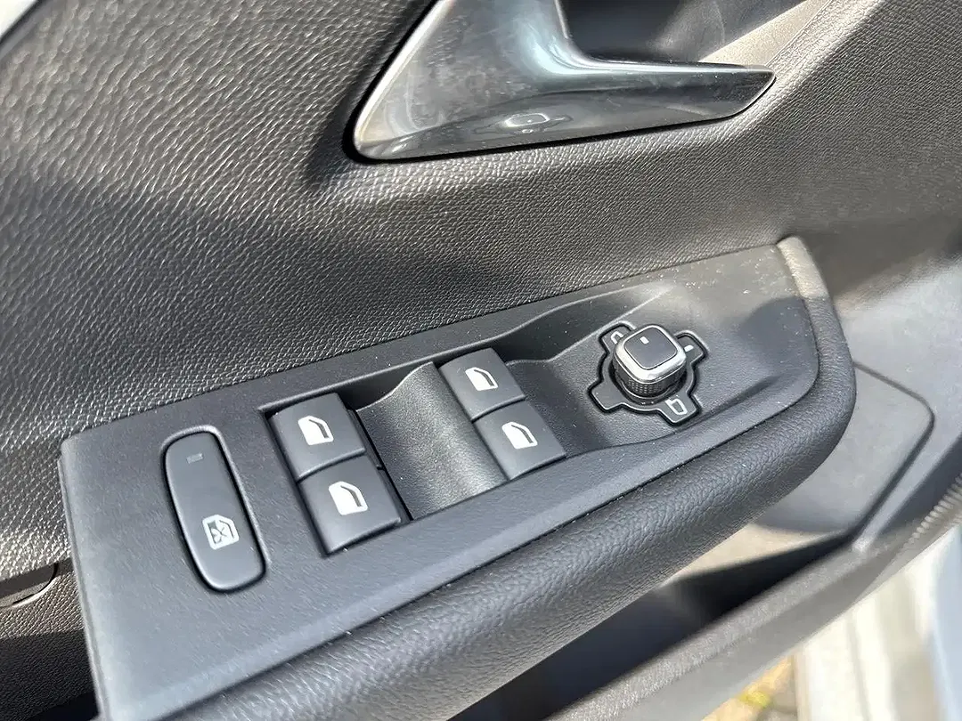 Opel Astra - Thumbnail 13