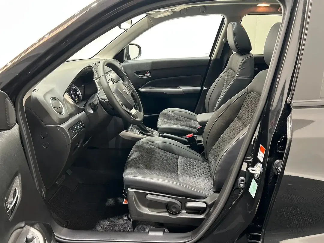 Suzuki Vitara - Thumbnail 10