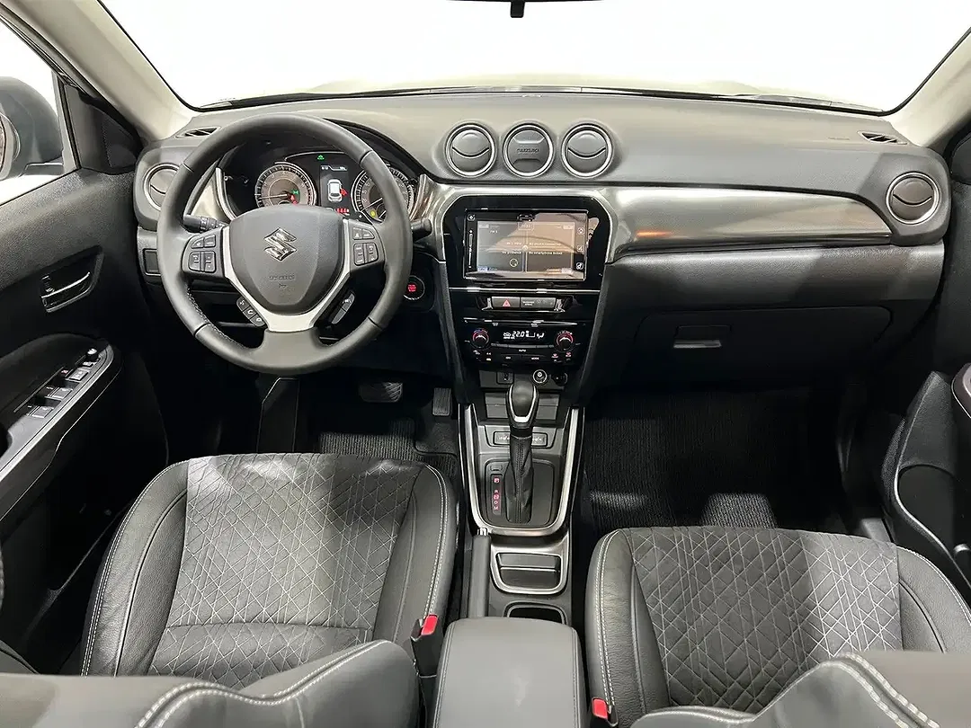 Suzuki Vitara - Thumbnail 14