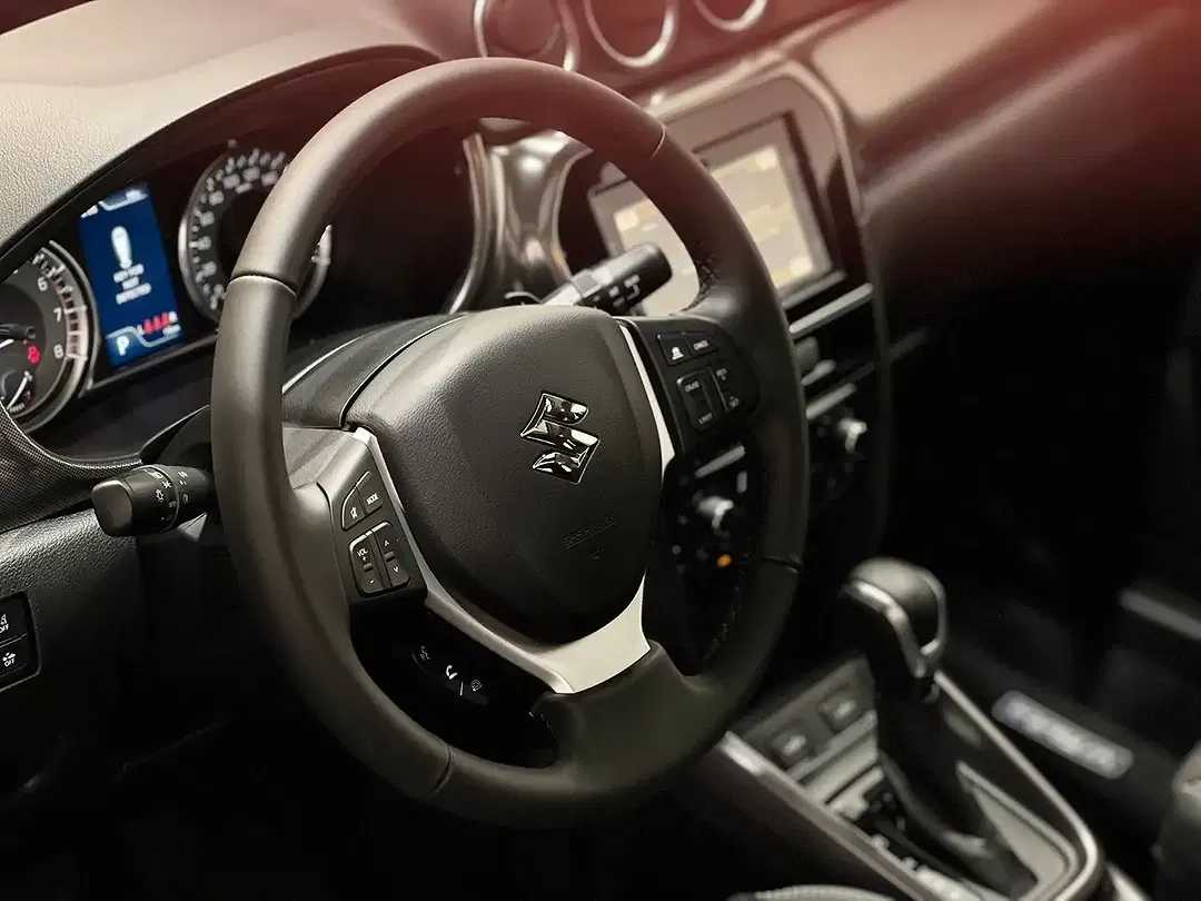 Suzuki Vitara - Thumbnail 15