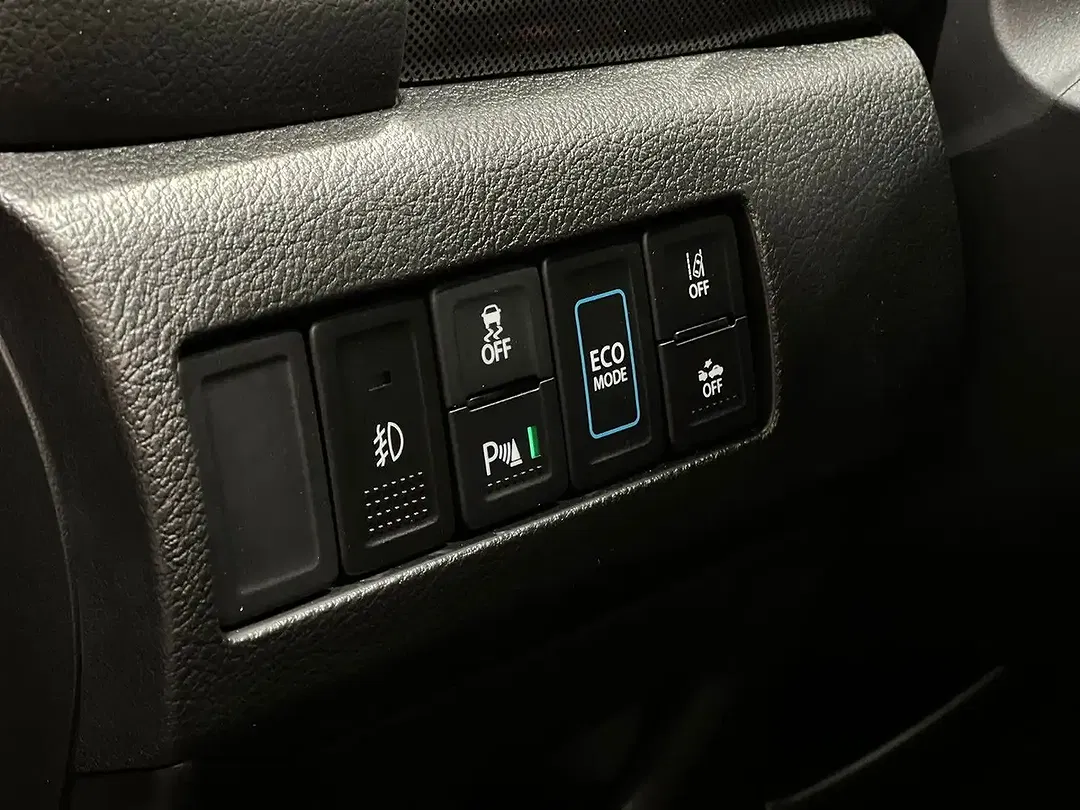Suzuki Vitara - Thumbnail 16