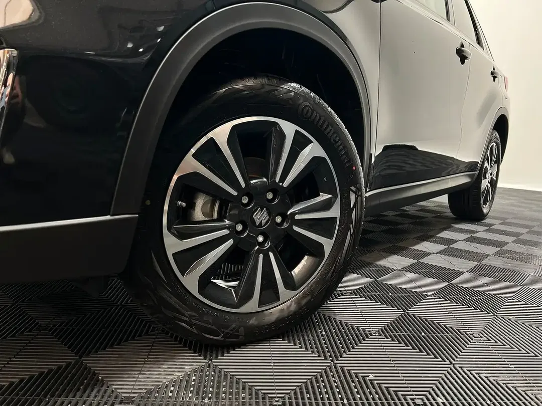 Suzuki Vitara - Thumbnail 23