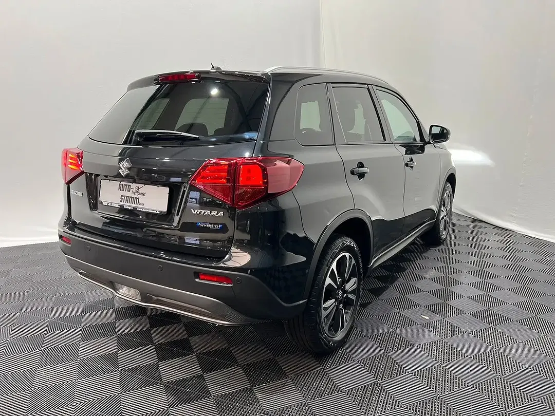 Suzuki Vitara - Thumbnail 8