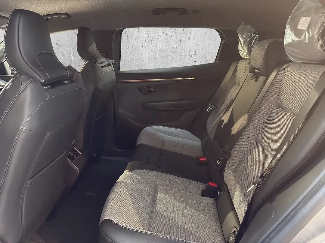 Mitsubishi Eclipse Cross - Thumbnail 10