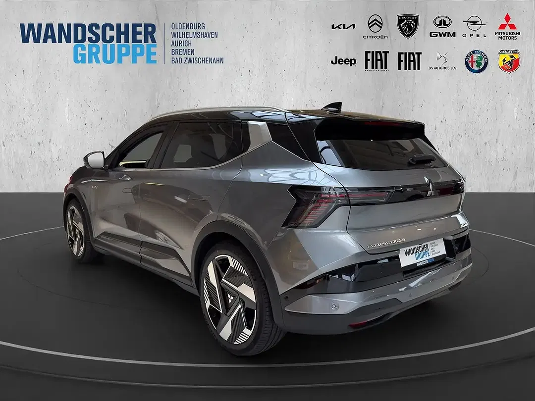 Mitsubishi Eclipse Cross - Thumbnail 3