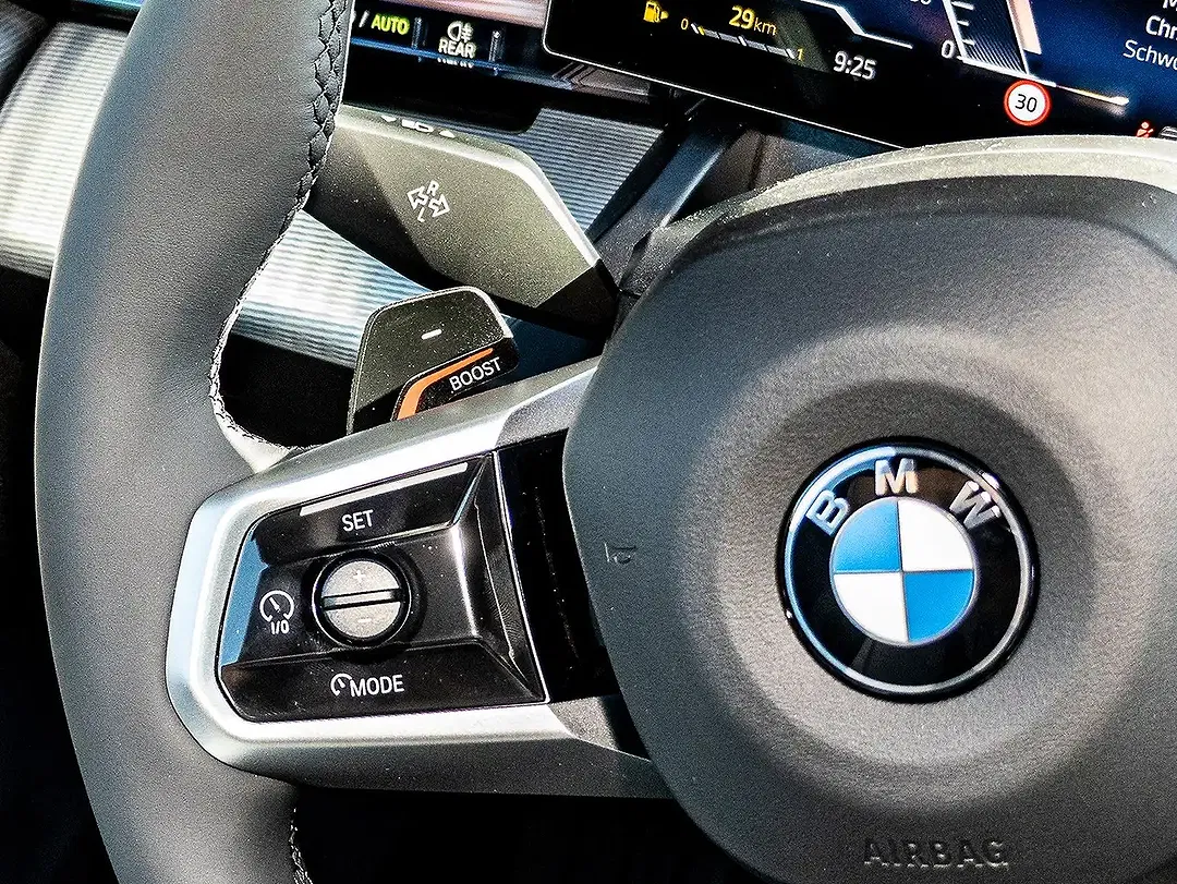 BMW 520 - Thumbnail 11