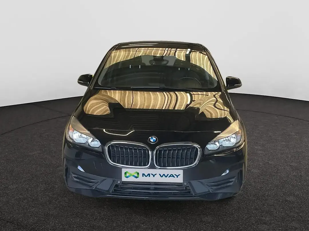 BMW 216 - Thumbnail 8