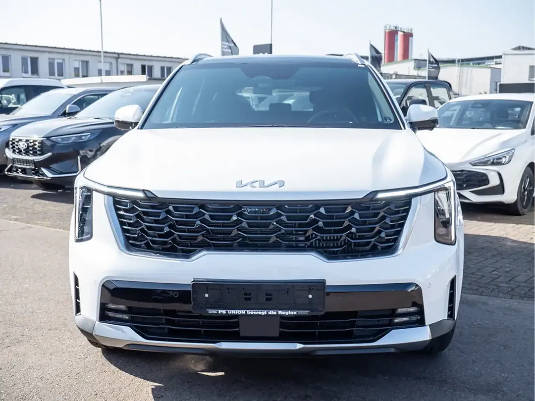 Kia Sorento - Thumbnail 2