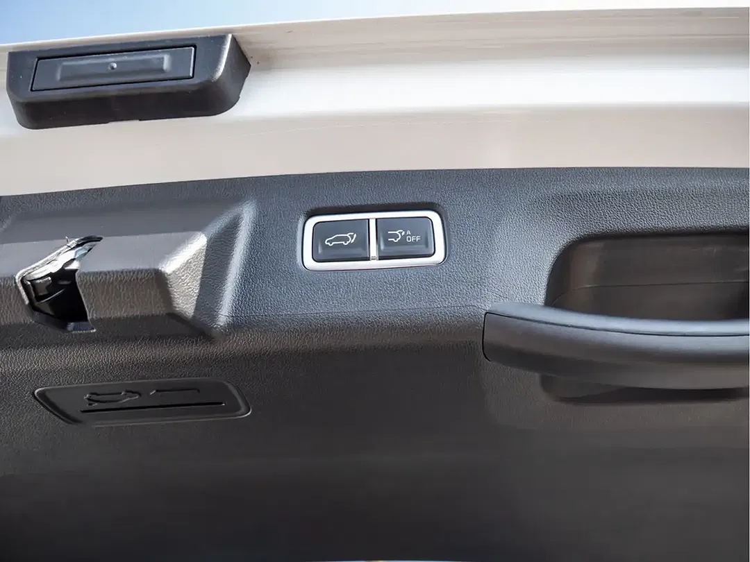 Kia Sorento - Thumbnail 6