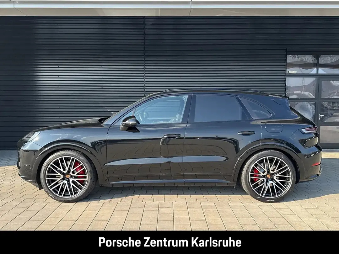 Porsche Cayenne - Thumbnail 2