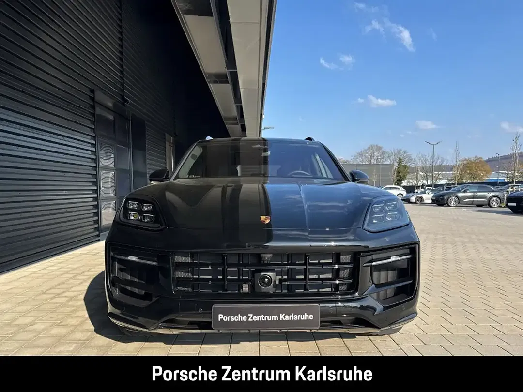 Porsche Cayenne - Thumbnail 4