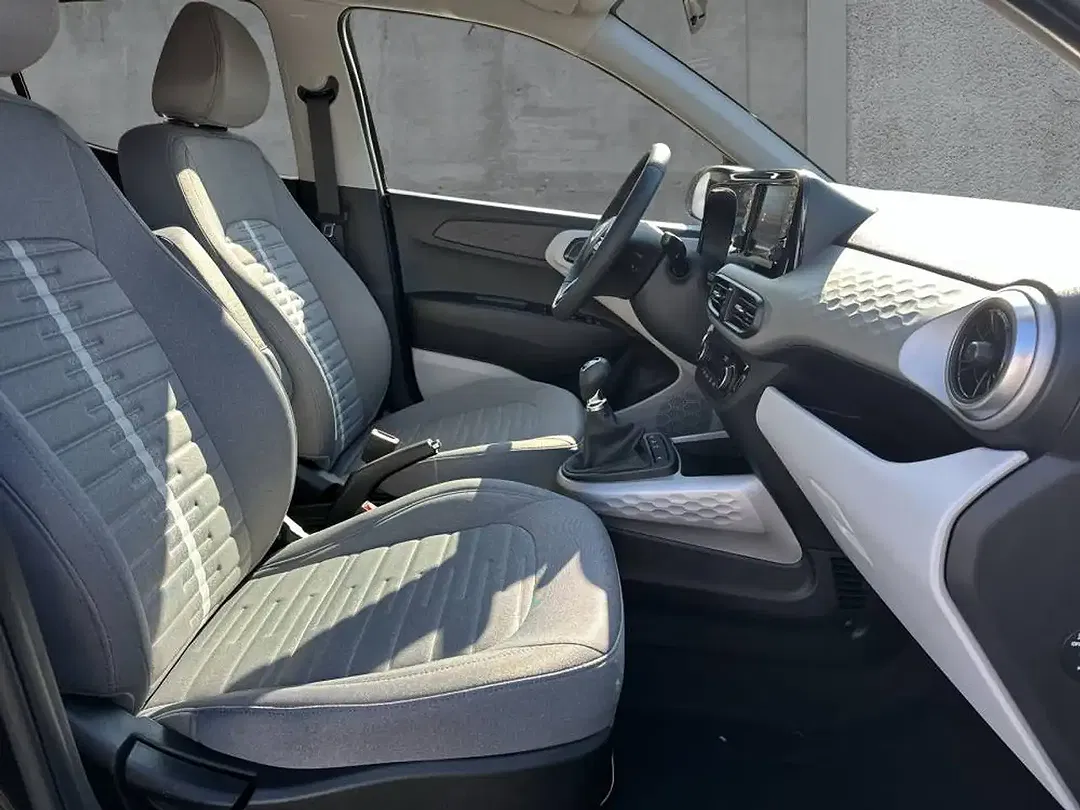 Hyundai i10 - Thumbnail 10