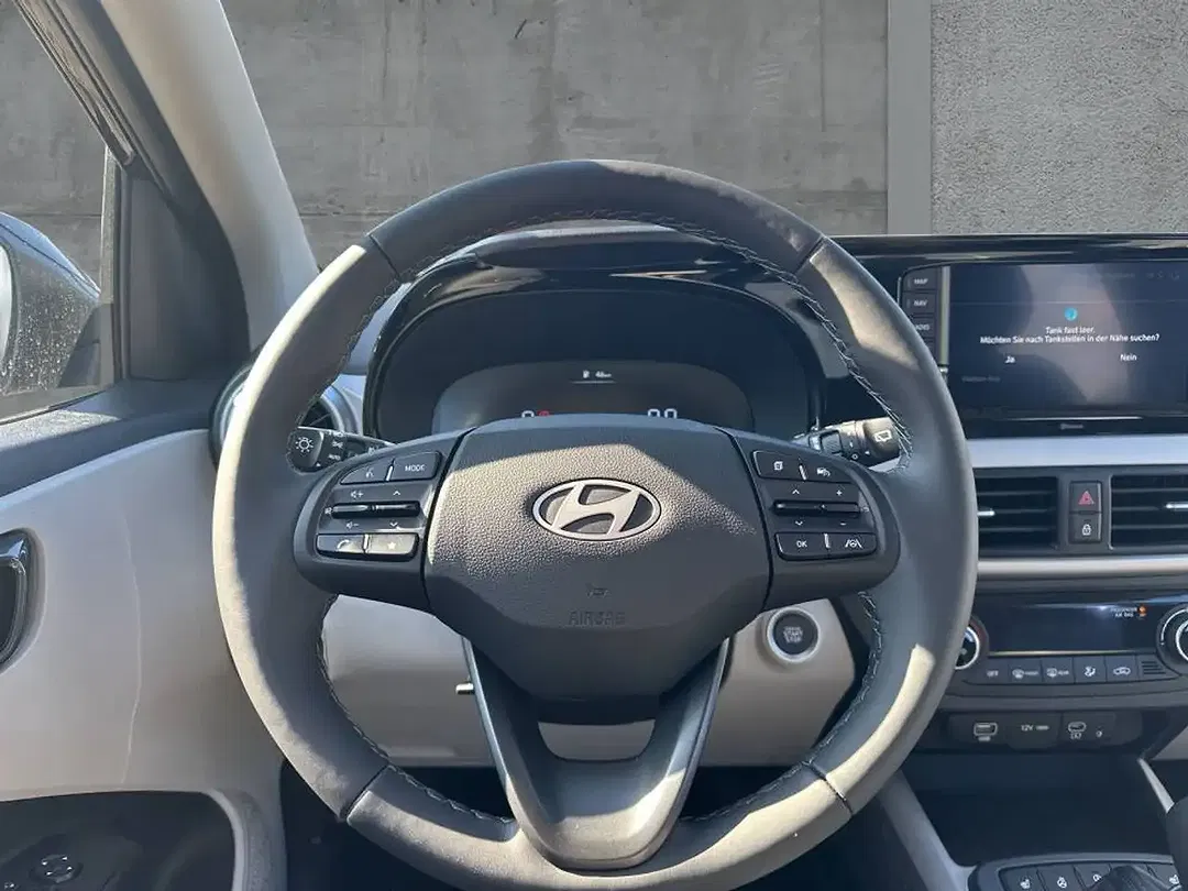 Hyundai i10 - Thumbnail 13