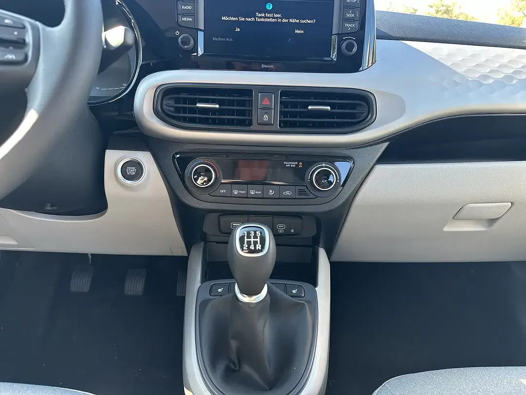Hyundai i10 - Thumbnail 14