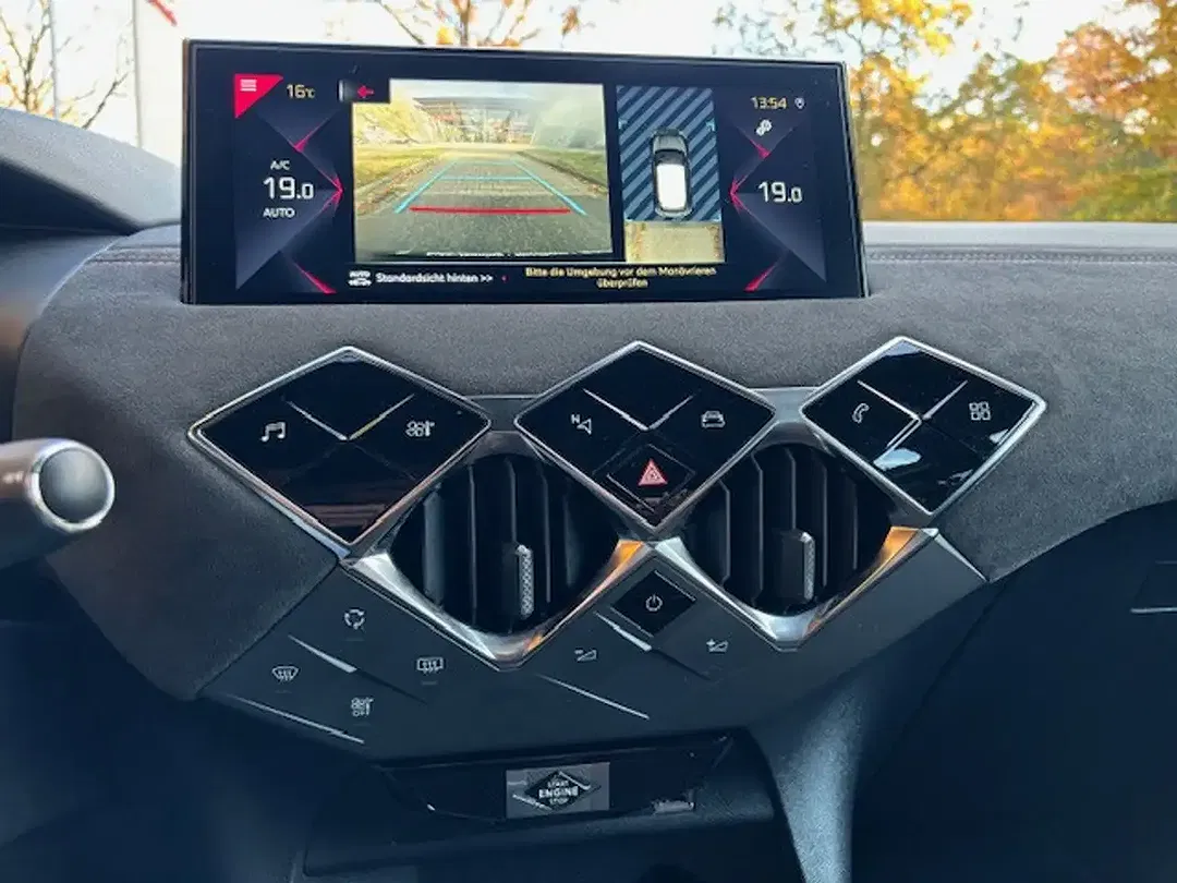 DS Automobiles DS 3 - Thumbnail 13