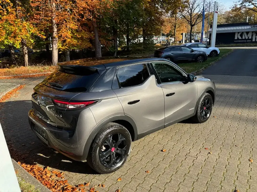 DS Automobiles DS 3 - Thumbnail 3