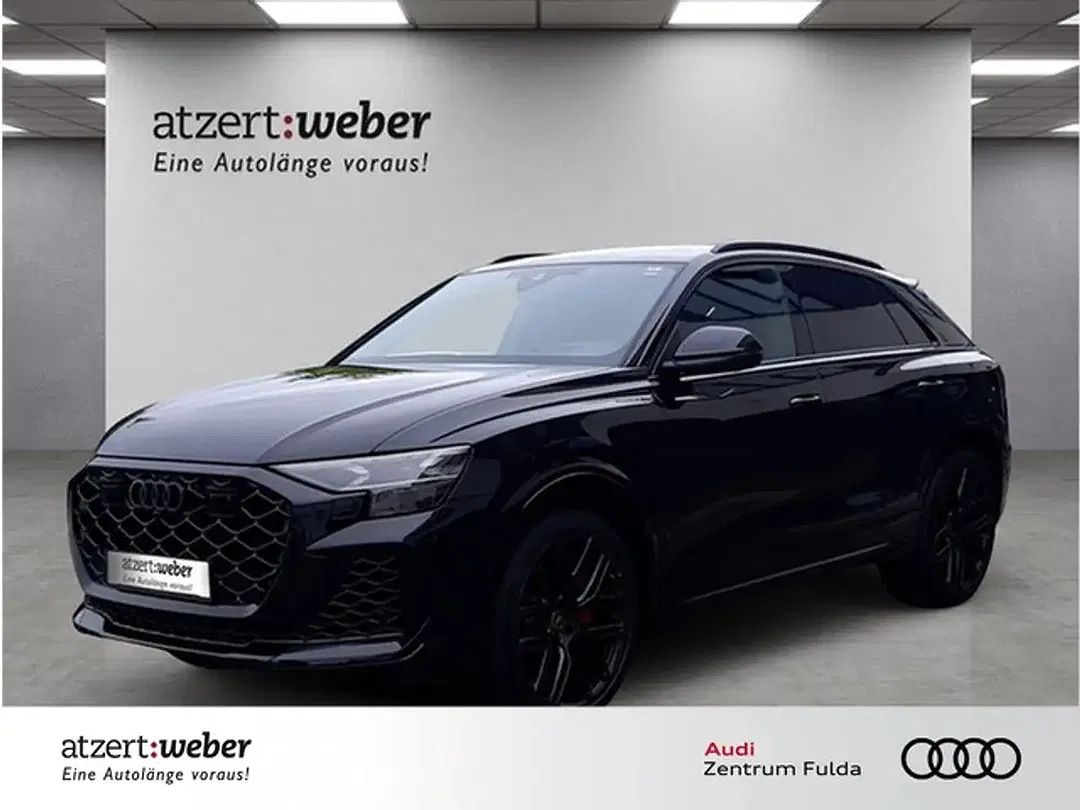 Audi RS Q8 - Thumbnail 1