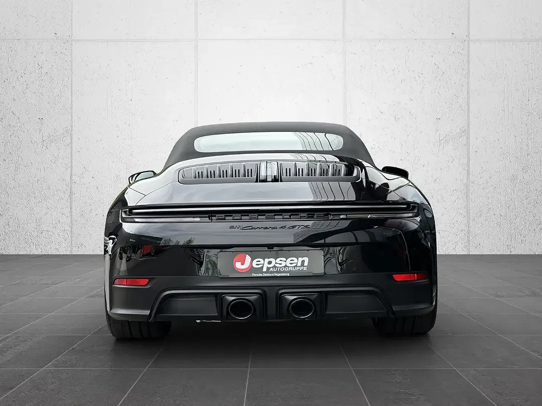 Porsche 992 - Thumbnail 5
