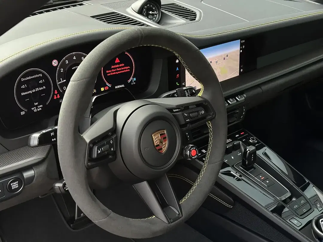 Porsche 992 - Thumbnail 7