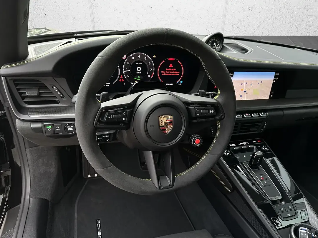Porsche 992 - Thumbnail 9