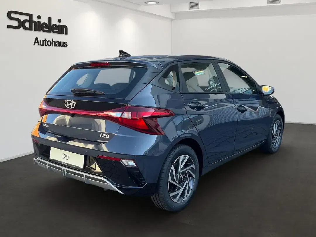 Hyundai i20 - Thumbnail 3