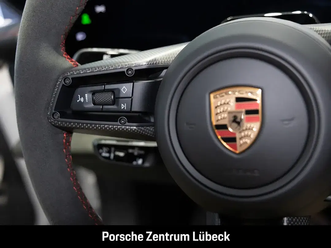 Porsche Taycan - Thumbnail 10