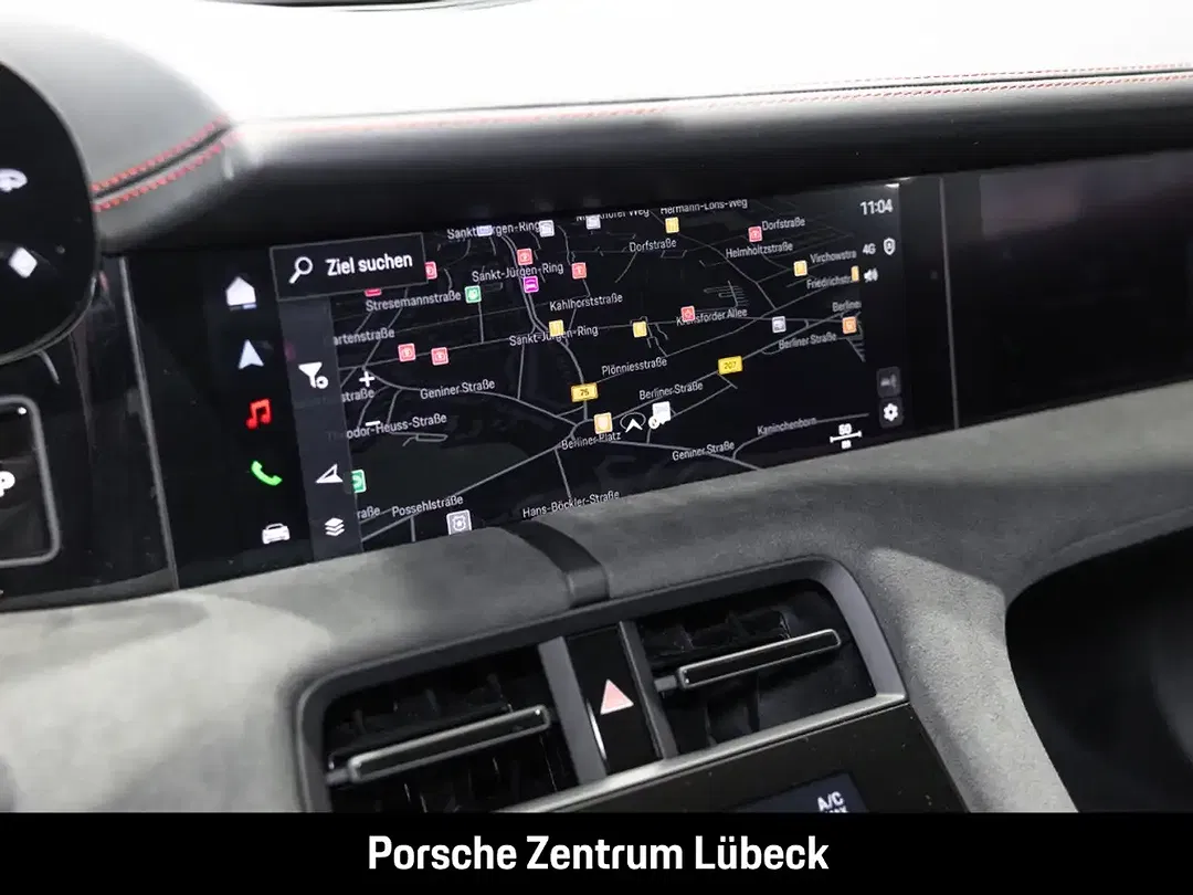 Porsche Taycan - Thumbnail 7