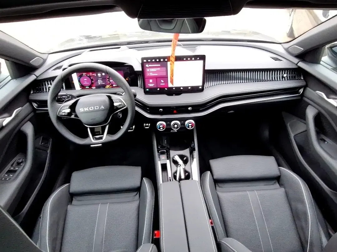 Skoda Superb - Thumbnail 10