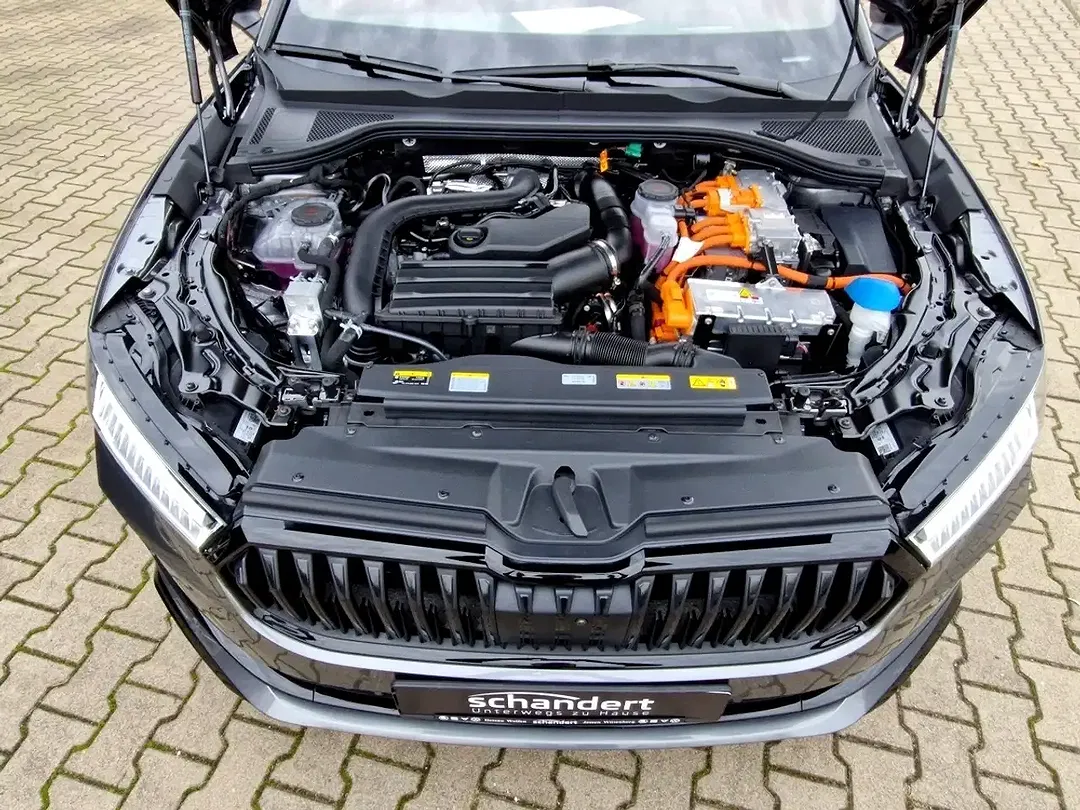 Skoda Superb - Thumbnail 15