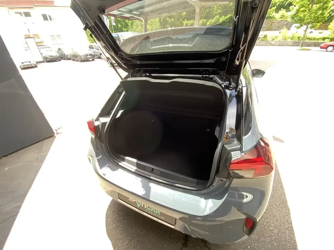 Opel Corsa - Thumbnail 10