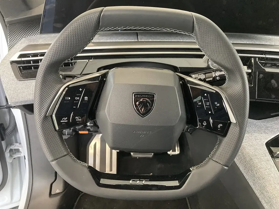 Peugeot 5008 - Thumbnail 7