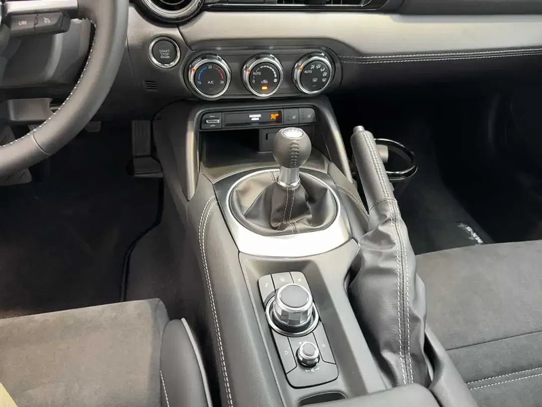 Mazda MX-5 - Thumbnail 14