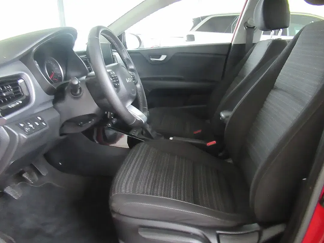 Kia Stonic - Thumbnail 8