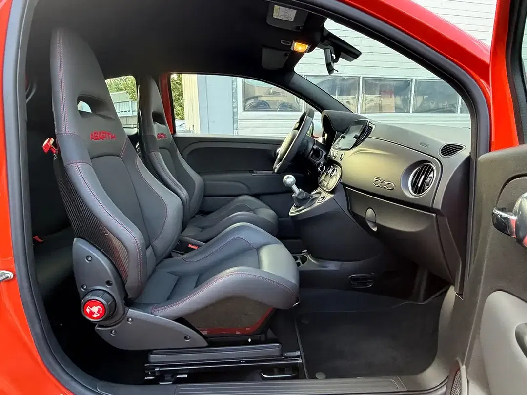 Abarth 695 - Thumbnail 13