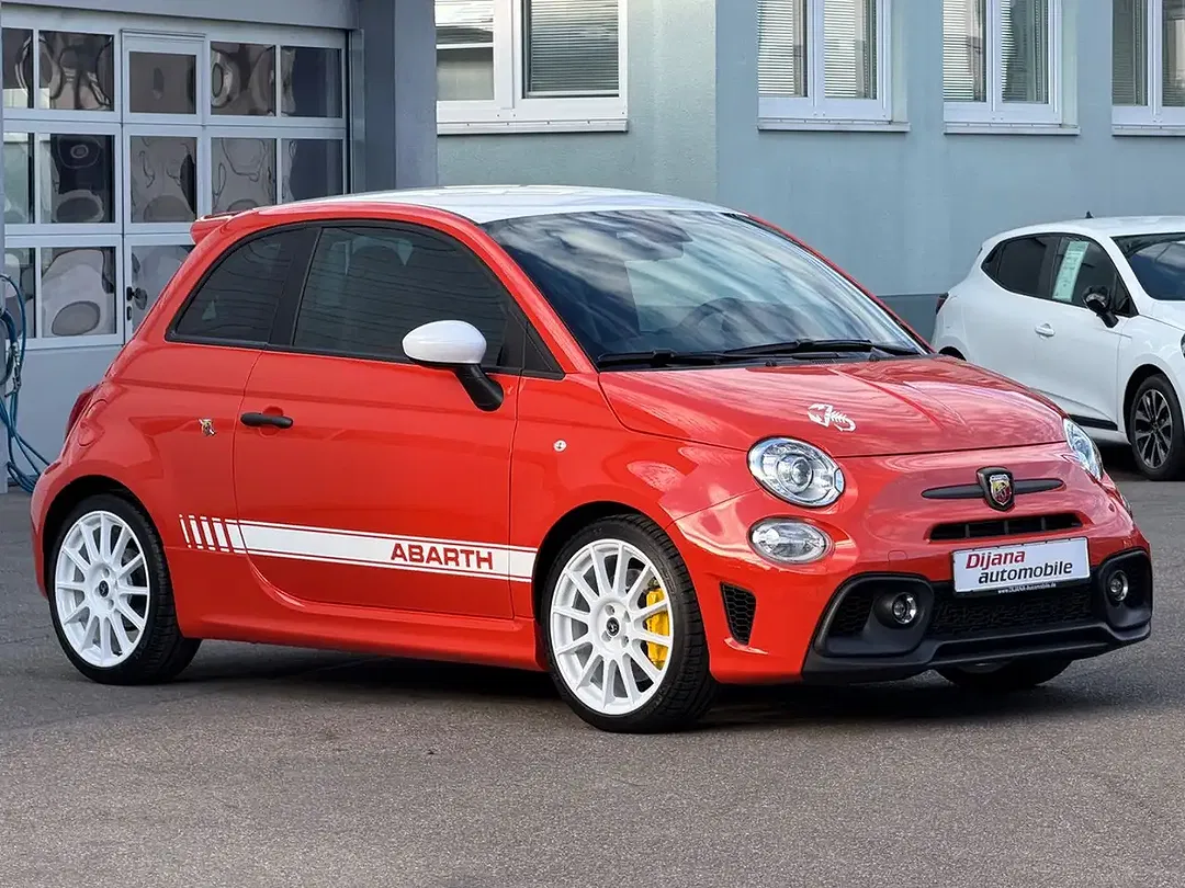 Abarth 695 - Thumbnail 2
