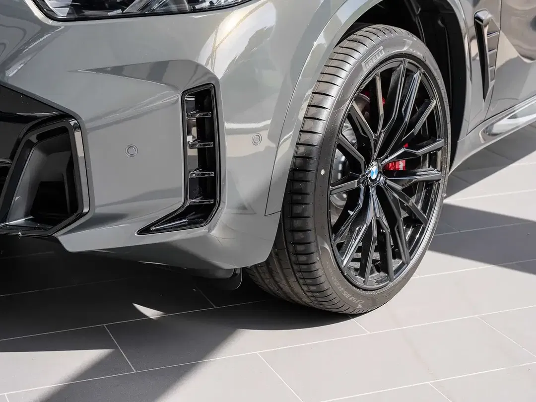 BMW X5 - Thumbnail 6