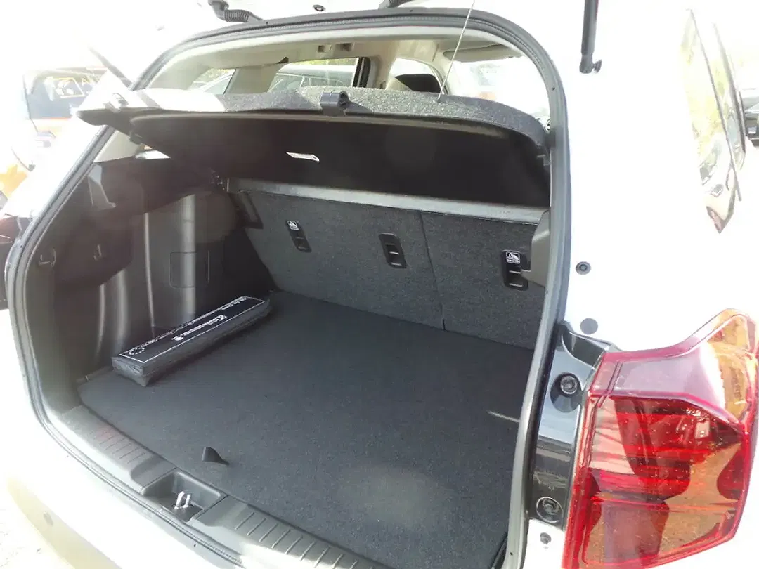 Suzuki Vitara - Thumbnail 15