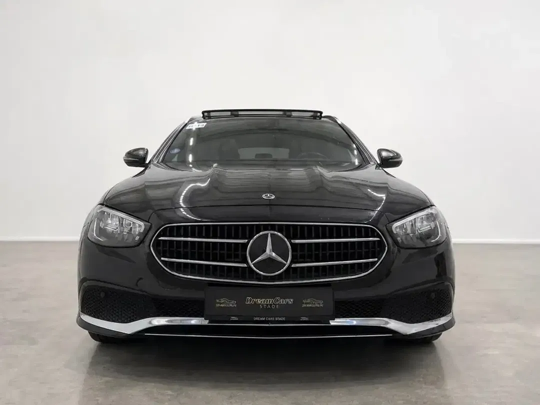 Mercedes-Benz E 300 - Thumbnail 7